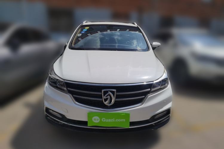 Used Baojun 730 2017 1.5T Manual Prestige Version 7 Seats