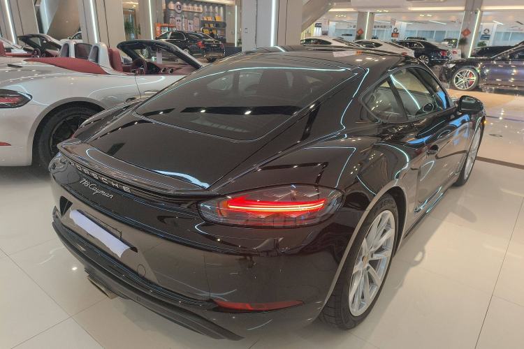 Used Porsche 718 2022 Cayman 2.0T
