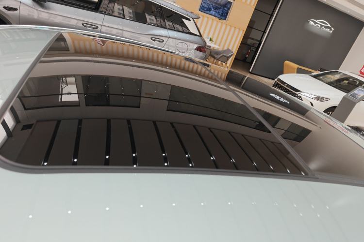 Used BYD Seal 06 New Energy 2025 DM-i Smart Drive 120KM Deluxe Model Roof