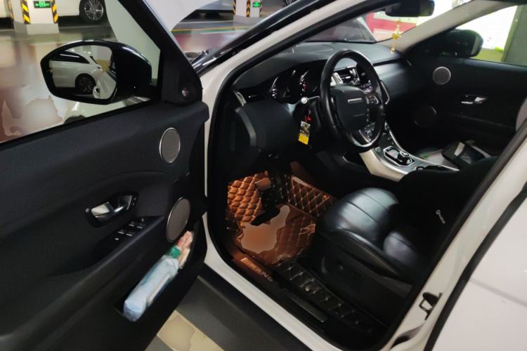 Used Land Rover Range Rover Evoque 2018 240 PS SE Smart Brilliance Edition
