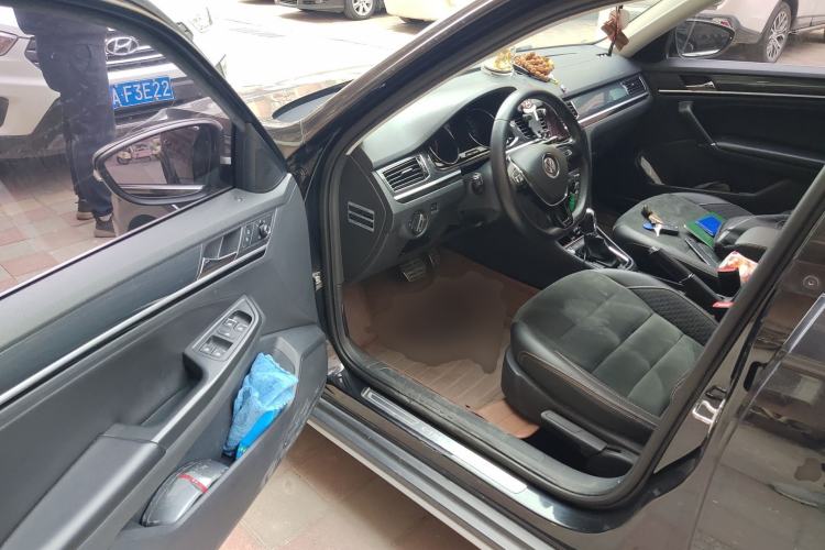 Used Volkswagen C-TREK 2017 230TSI DSG Luxury Model