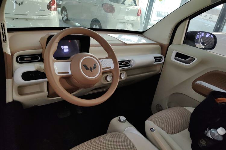 Used Wuling Hongguang MINIEV 2024 3rd Generation 215km Youth Edition
