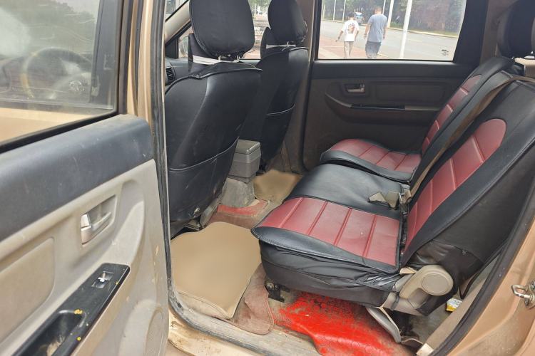 Used BAIC Weiwang M20 2014 1.5L Comfort Version BJ415B Interior 1