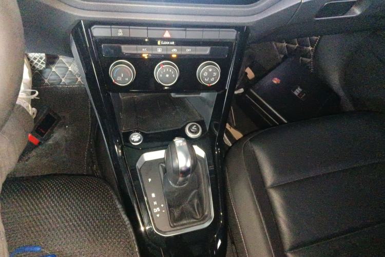 Used Volkswagen T-ROC 2018 280TSI DSG Two-Wheel-Drive Comfort Version China V Standard