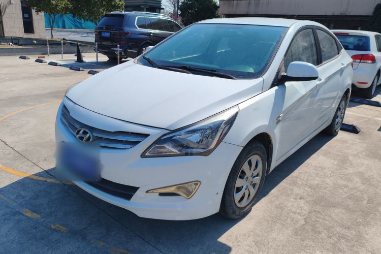 Used Hyundai Verna (older generation) 2014 1.4L Manual Smart GLS Trim