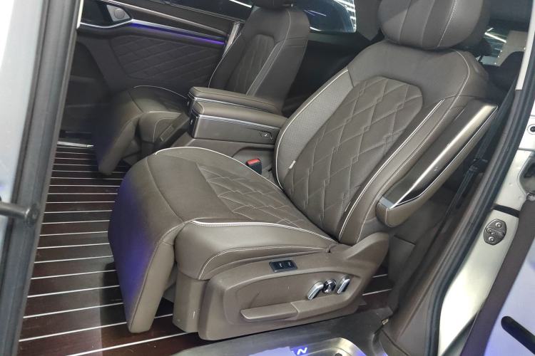 Used Volkswagen Viloran 2020 380TSI Prestige Edition