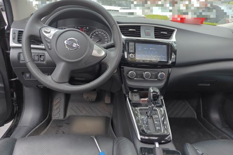 Used Nissan Sylphy 2018 1.6XV CVT Deluxe Edition Center Console