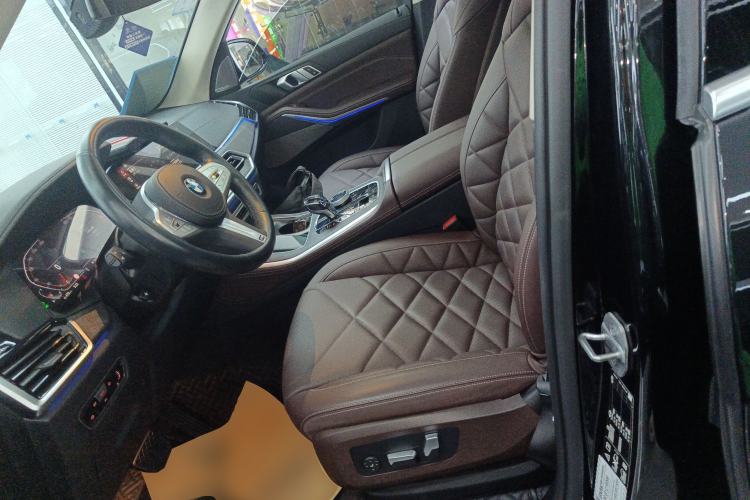 Used BMW X5 2022 Restyled xDrive 30Li Luxury Version M Sport Package