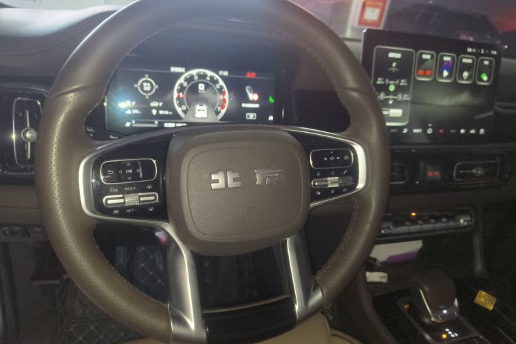 Used BAIC Off-Road BJ60 2022 2.0T May Day Edition Five Seats Steering Wheel