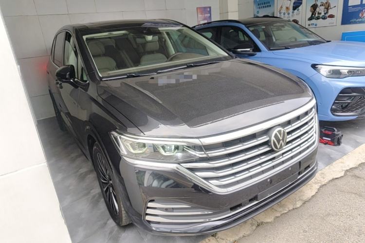 Used Volkswagen Viloran 2024 380TSI Premium Edition