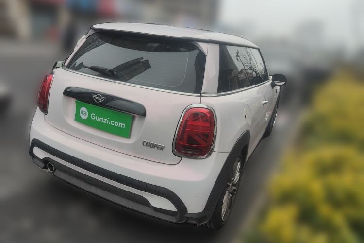 Used MINI 2022 1.5T COOPER Classic Edition