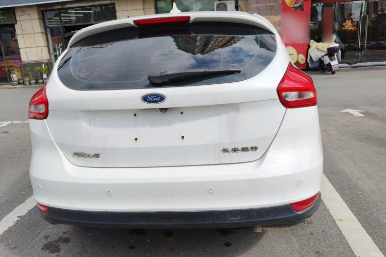 Used Ford Focus 2017 Hatchback 1.6L Automatic Fashion Edition Smart Drive Version
