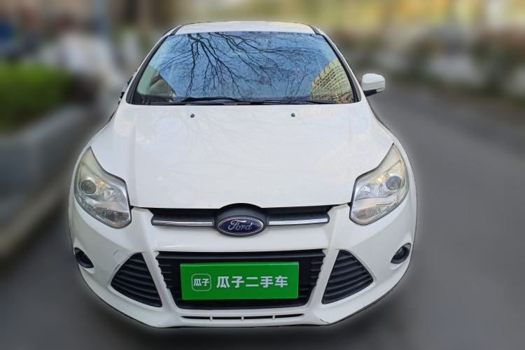 Used Ford Focus 2012 Sedan 1.6L Manual Comfort Model
