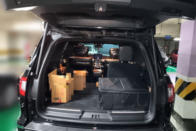 Used Lincoln Navigator 2020 3.5T Prestige Edition Trunk