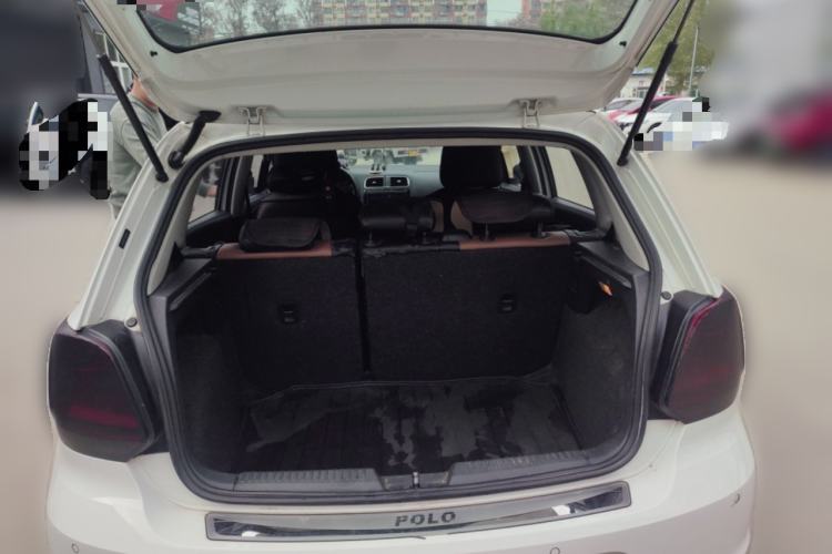 Used Volkswagen Polo 2014 1.6L Manual Comfort Edition Trunk