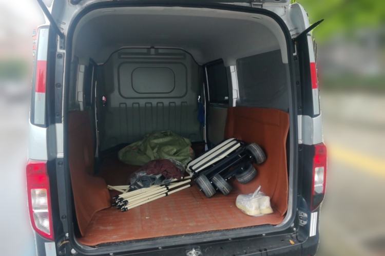 Used CHANGAN KUAYUE Xing V3 2023 1.5L Gasoline Standard Edition 2-Seat Van Trunk