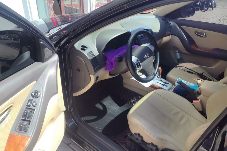 Used Hyundai Celesta 2010 1.6L AT GLS Driver Seat