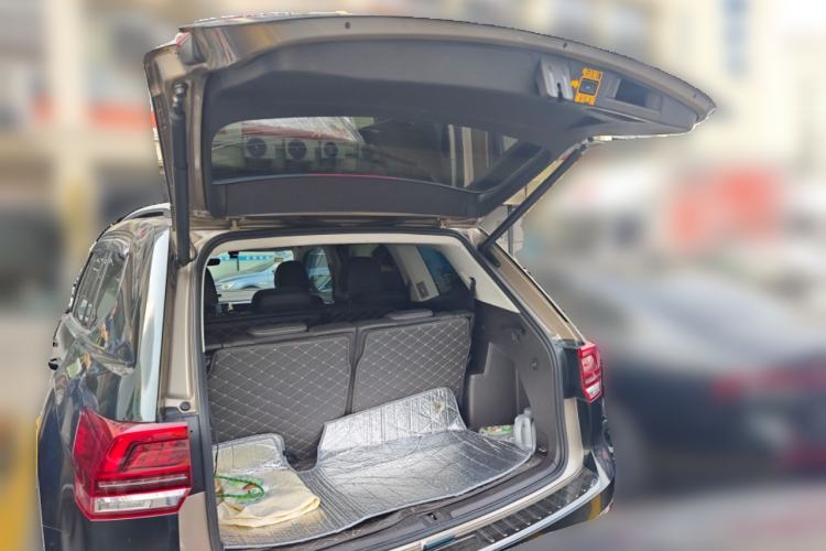 Used Volkswagen Teramont 2017 380TSI Four-Wheel Drive Luxury Edition Trunk