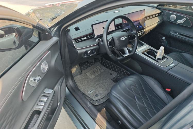 Used Chery Fengyun A8L 2025 1.5 TGDI 145 km Luxury Version