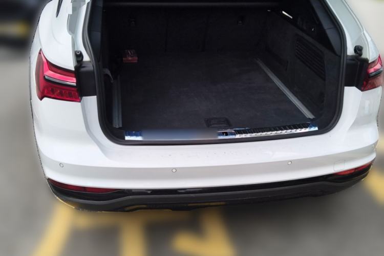 Used Audi A6 2020 allroad quattro Explorer 55 TFSI Prestige Off-Road Model
