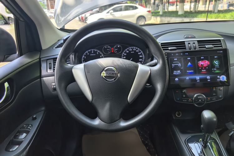 Used Nissan Tiida 2011 1.6L CVT Smart Version Steering Wheel