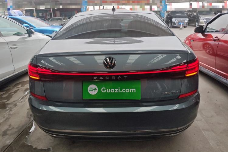 Used Volkswagen Passat 2022 330TSI Starry Luxury Edition