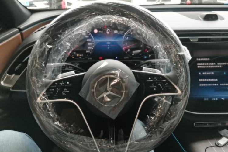 Used Mercedes-Benz E-Class 2026 E 300 L Luxury Steering Wheel