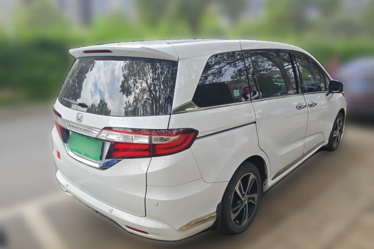 Used Honda Odyssey 2015 Revised 2.4L Luxury Edition Rear Right 45 Deg