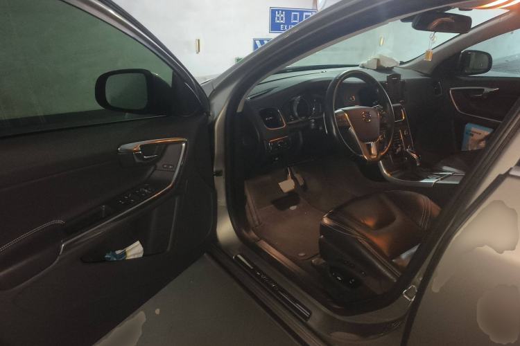 Used Volvo S60 2013 T5 Zhiya Edition