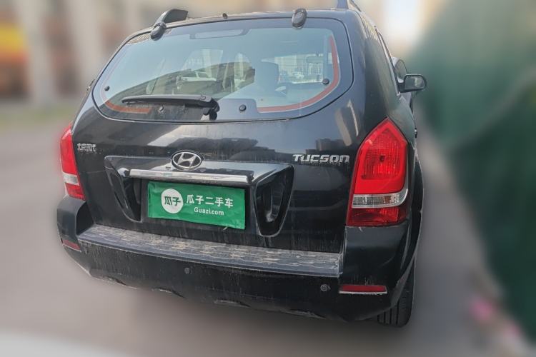 Used Hyundai Tucson 2013 2.0L Manual Two-Wheel Drive Fashion Edition Rear