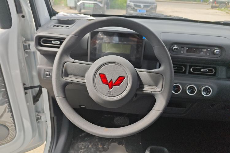 Used Wuling Zhiguang New Energy 2025 Comfort Model Steering Wheel