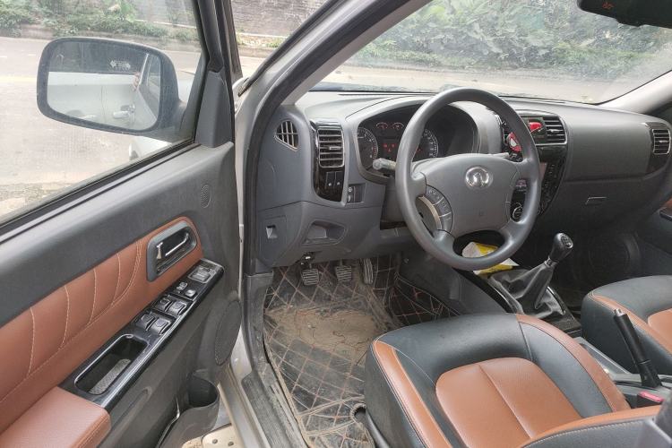 Used Great Wall Wingle 5 2014 2.4L European Version Two-Wheel Drive Entry-Level Big Double-Cab 4G69S4N
