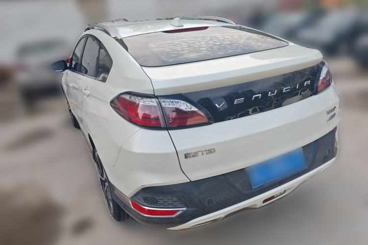 Used Venucia T90 2017 2.0L CVT Leading Edition Rear Left 45 Deg