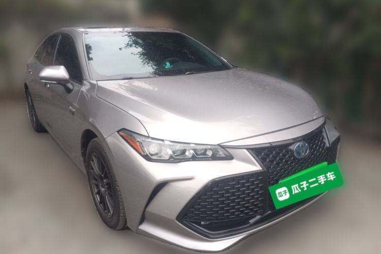 Used Toyota Avalon 2019 Dual-Engine 2.5L Luxury Edition China VI Standard