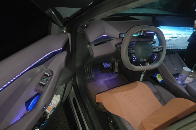 Used XPeng P7 2025 Model—702 Long Range Ultra Driver Seat