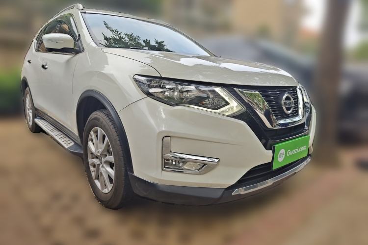 Used Nissan X-Trail 2017 2.0L CVT Smart Enjoyment Version 2WD Front Right 45 Deg