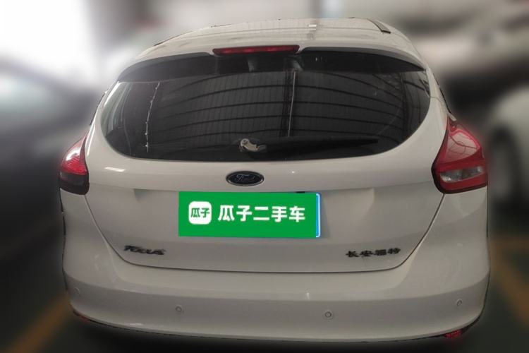 Used Ford Focus 2015 Hatchback 1.6L Automatic Fashion Edition
