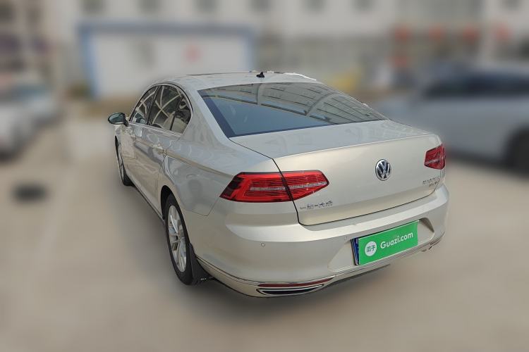 Used Volkswagen Magotan 2019 330TSI DSG Luxury Model China V Standard Rear Left 45 Deg