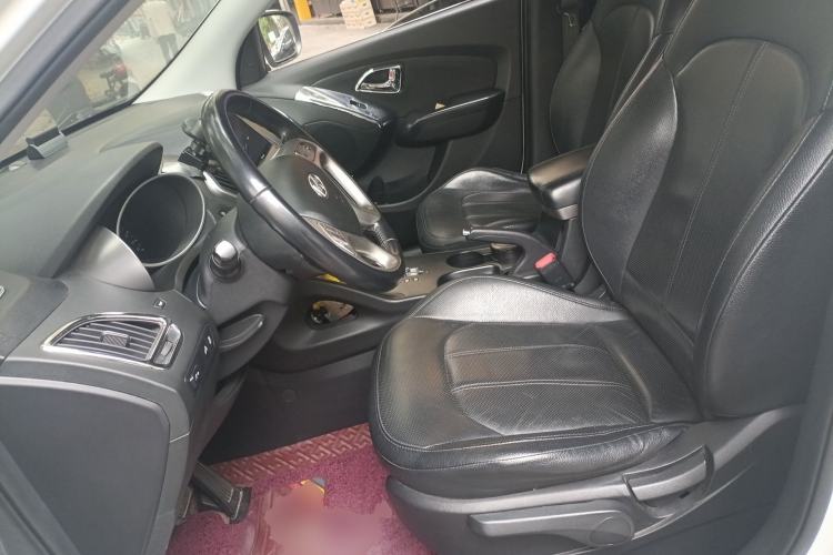 Used Hyundai ix35 2013 2.0L Automatic Two-Wheel Drive Smart GLS China IV Standard