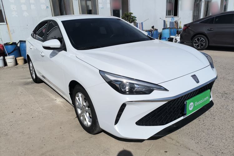 Used Roewe i5 2023 1.5L Manual Comfort Edition Front Right 45 Deg