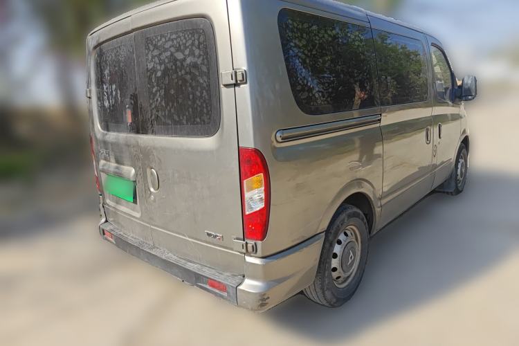 Used SAIC MAXUS Xintu V80 2014 2.5T Aoyuntong Short Wheelbase Low Roof