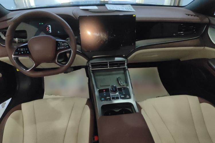 Used BYD Seal 2023 DM-i 1.5L 121km Prestige Model
