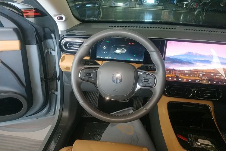 Used Leapmotor C01 2024 Range-Extended 316 Deluxe Edition Steering Wheel