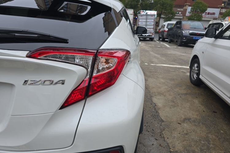 Used Toyota IZOA 2018 2.0L Yichi Version China VI Standard