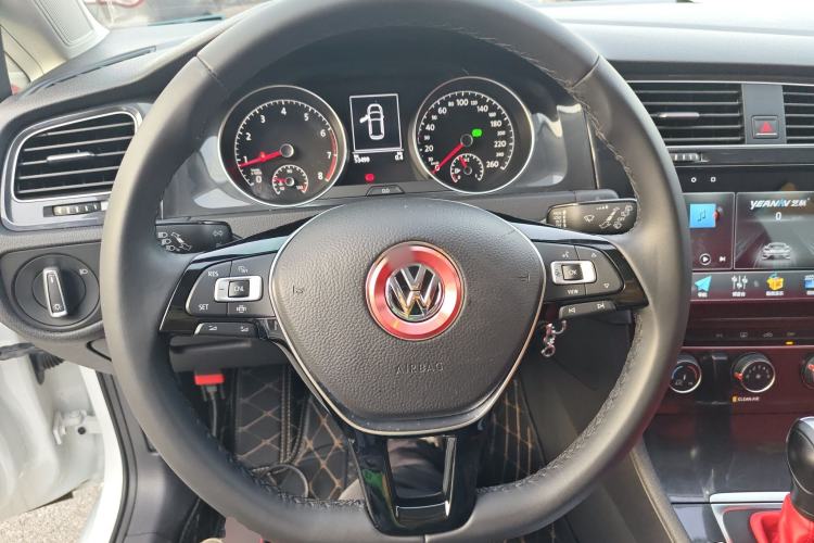 Used Volkswagen Golf 2020 200TSI DSG Comfortable and Ambitious Edition
