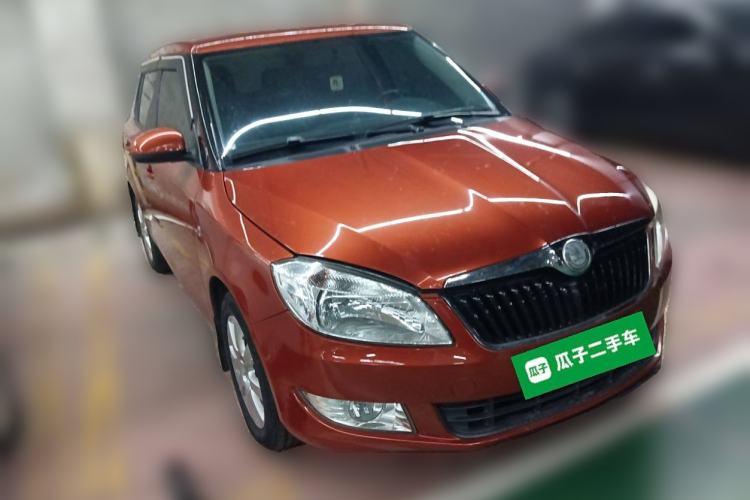 Used Skoda Fabia 2014 1.4L Automatic Crystal Edition
