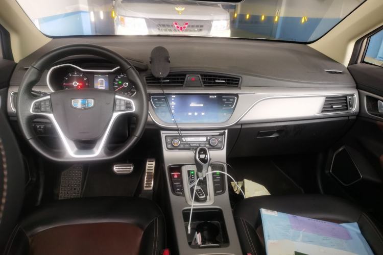 Used Geely Auto Emgrand GS 2018 Lingchao Edition 1.4T Automatic ZhenShang Smart Connectivity Model Center Console