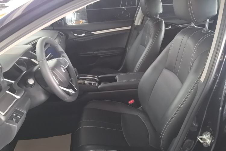 Used Honda Civic 2016 220TURBO CVT Luxury Edition
