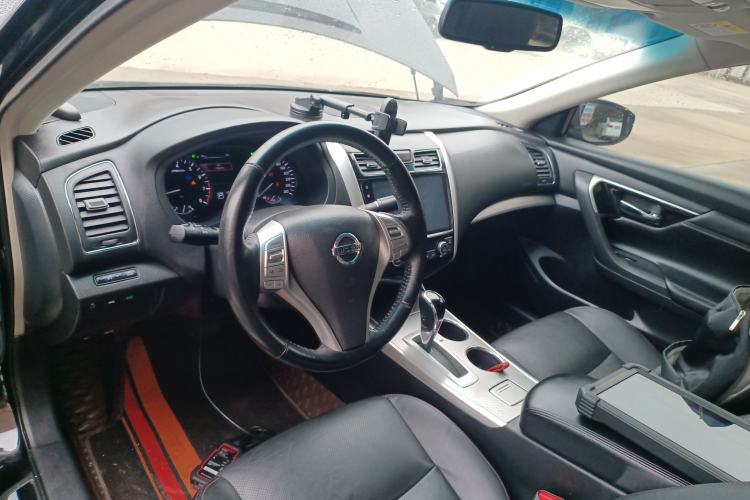 Used Nissan Teana 2018 2.0L XL Smart Upgrade Edition Center Console