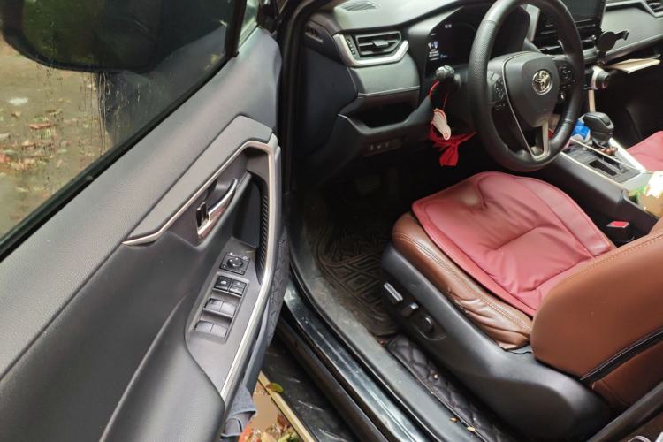 Used Toyota RAV4 2020 2.0L CVT Two-Wheel Drive Fashion Edition